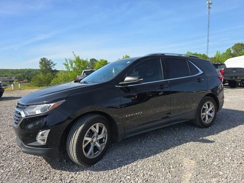 Used 2019 Chevrolet Equinox LT image 3
