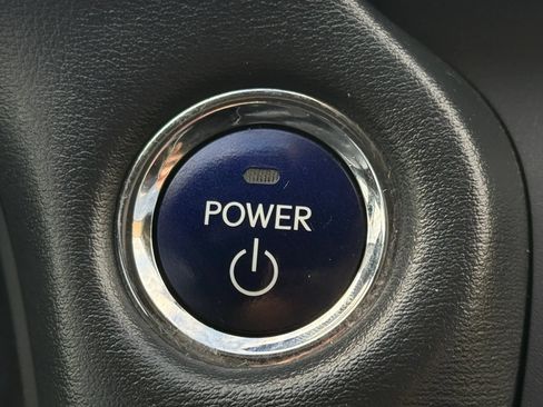 Used 2013 Lexus CT 200h w/ Premium Pkg w/Backup Camera FWD image 26