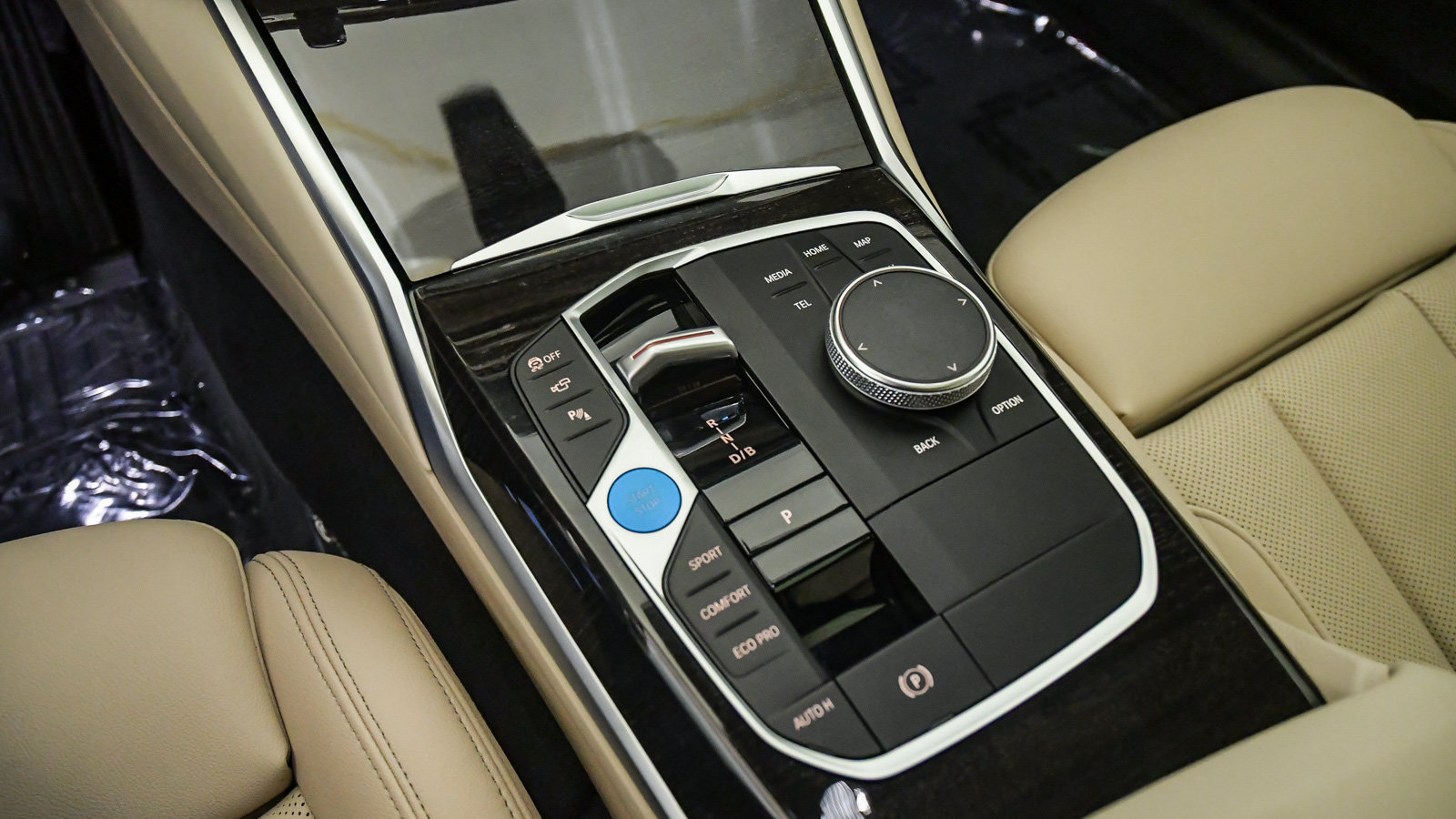Certified 2024 BMW i4 eDrive35 w/ Convenience Package RWD image 20