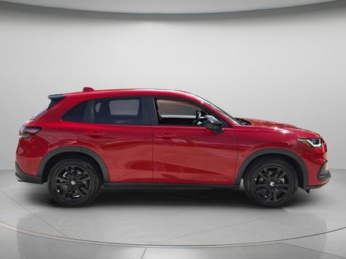 Certified 2026 Honda HR-V Sport image 3