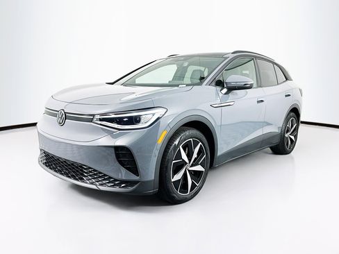 Used 2023 Volkswagen ID.4 Pro image 3