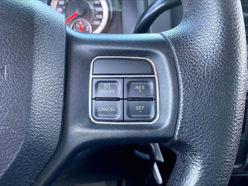 Used 2017 RAM 2500 Tradesman w/ Chrome Appearance Group image 25