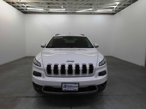 Used 2018 Jeep Cherokee Limited AWD/4WD image 2