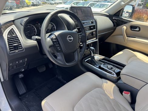 Used 2024 Nissan Armada Platinum w/ Captain's Chairs Package RWD image 15