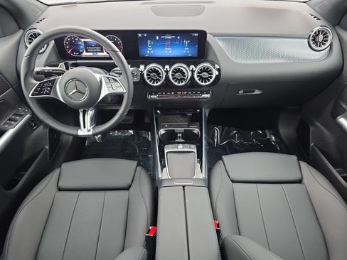 Certified 2025 Mercedes-Benz GLA 250 4MATIC image 9
