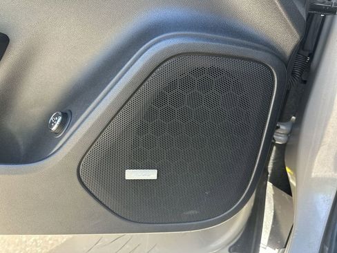 Used 2021 Chevrolet Blazer LT w/ Sound & Technology Package image 32