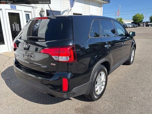 Used 2014 Kia Sorento LX FWD image 5