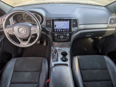 Used 2019 Jeep Grand Cherokee Altitude AWD/4WD image 29