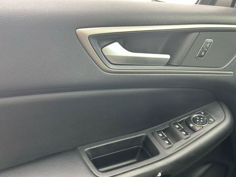 Used 2020 Ford Edge SEL w/ Convenience Package AWD/4WD image 30