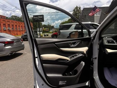 Used 2024 Subaru Ascent Limited AWD/4WD image 11