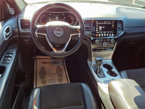 Used 2022 Jeep Grand Cherokee Laredo X image 12