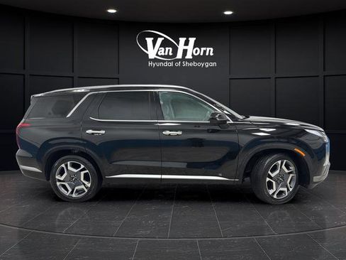 Used 2024 Hyundai Palisade SEL image 2