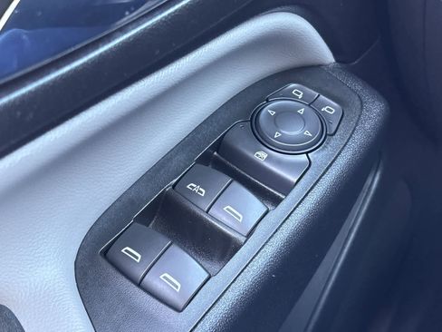 Used 2023 Chevrolet Equinox LS w/ Driver Confidence II Package image 29