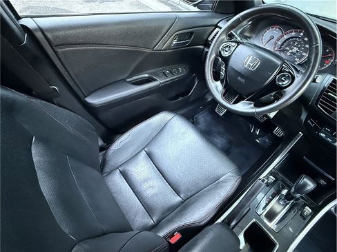 Used 2017 Honda Accord Sport Special Edition image 33