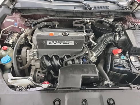Used 2014 Honda Crosstour EX image 25