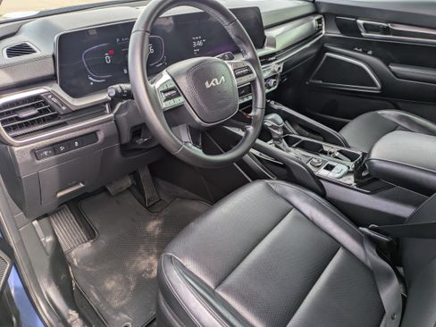 Used 2023 Kia Telluride S FWD image 24