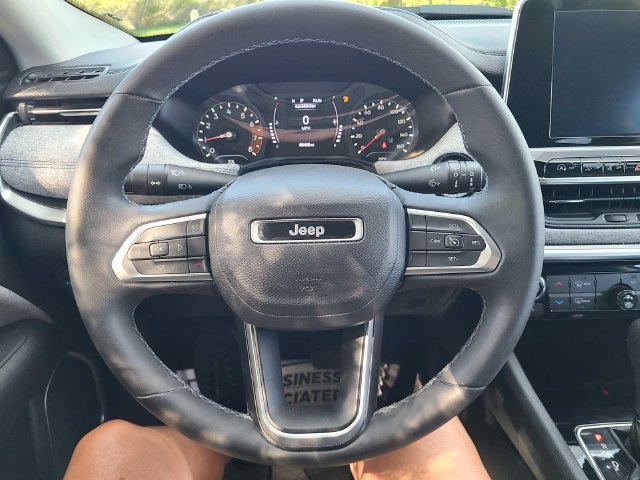 Used 2022 Jeep Compass Latitude AWD/4WD image 27