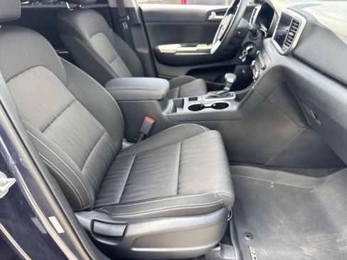 Used 2021 Kia Sportage LX FWD image 11