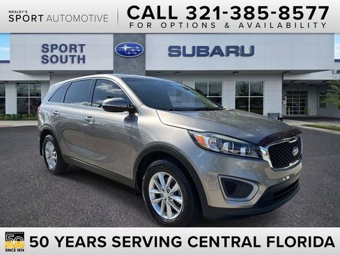 Used 2017 Kia Sorento L FWD image 1