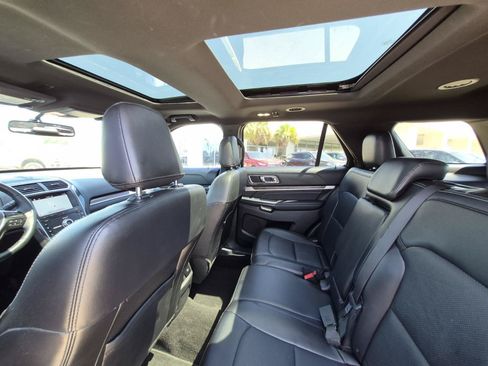 Used 2019 Ford Explorer Limited w/ Class III Trailer Tow Package FWD image 23