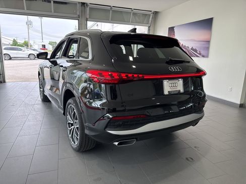 Used 2025 Audi Q5 Premium Plus w/ Premium Plus AWD/4WD image 6