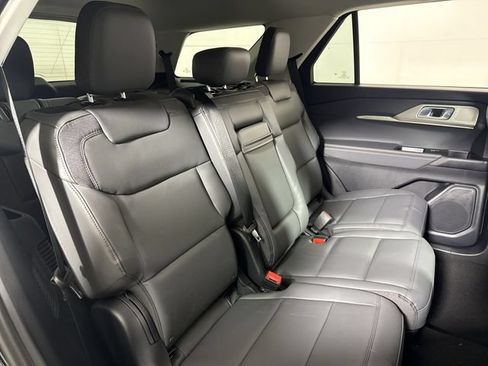 New 2026 Ford Explorer Active w/ Active Comfort Package AWD/4WD image 17