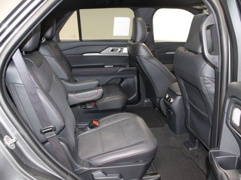 New 2026 Ford Explorer ST w/ Sun And Sound Package AWD/4WD image 32