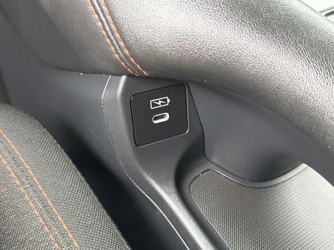 Used 2025 Honda HR-V Sport image 11
