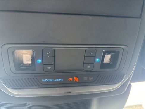 Used 2022 Ford Explorer ST-Line w/ Class IV Trailer Tow Package image 32