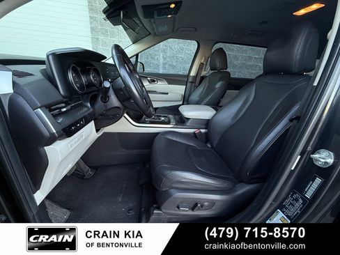 Used 2024 Kia Carnival LX FWD image 20