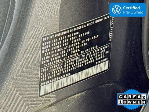 Used 2024 Volkswagen Tiguan SE image 34