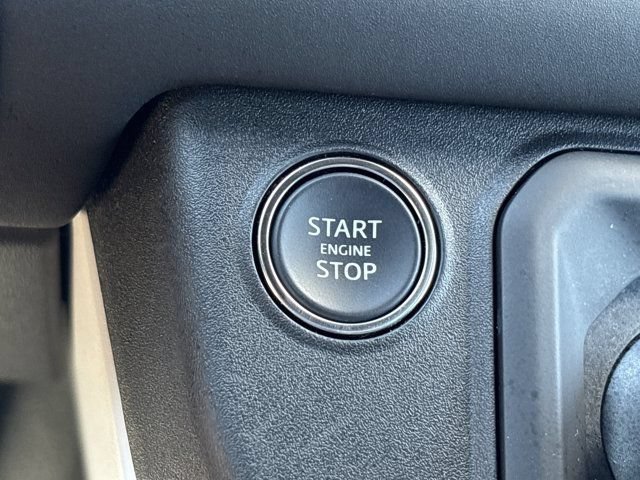 Used 2025 Land Rover Defender 110 S AWD/4WD image 27
