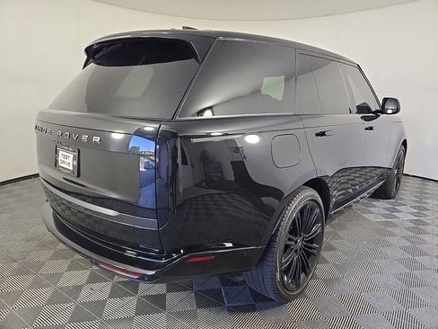 Used 2024 Land Rover Range Rover SE AWD/4WD image 5