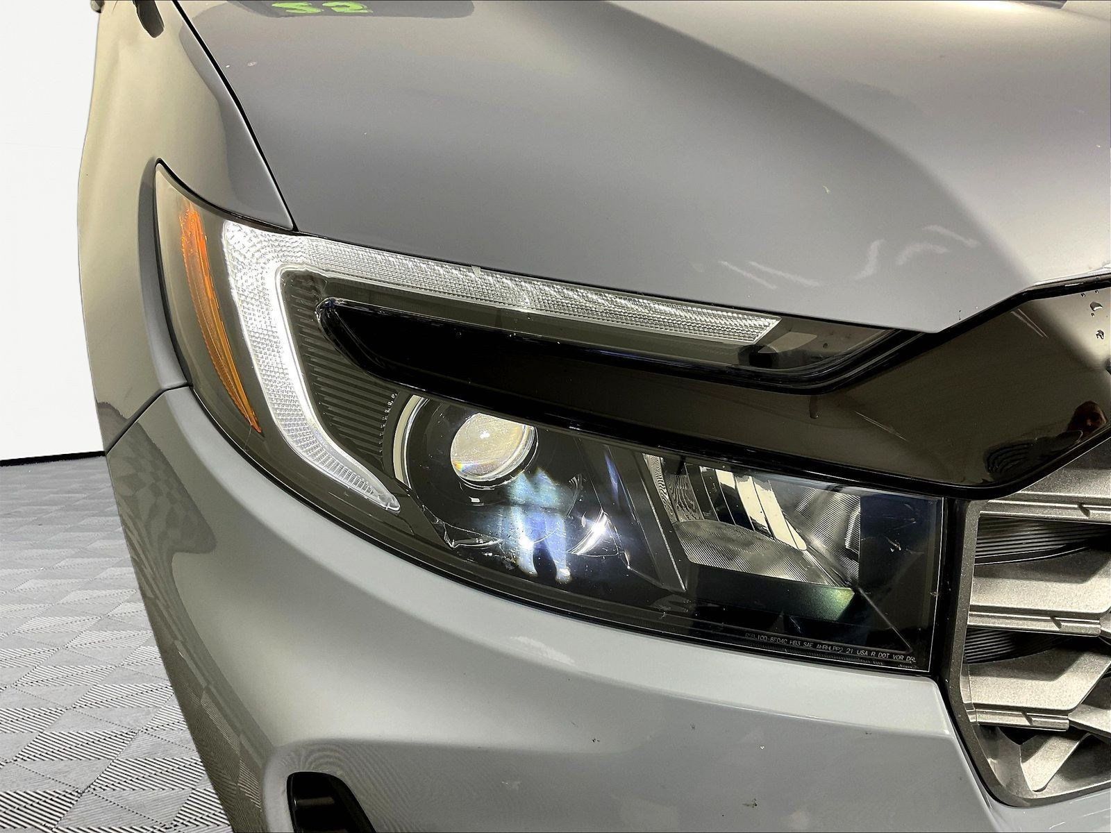Used 2025 Honda Passport TrailSport image 32