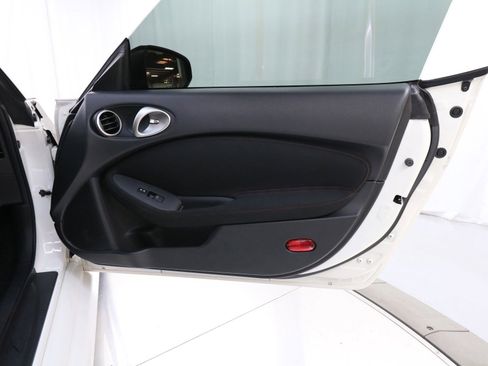 Used 2009 Nissan 370Z NISMO image 20