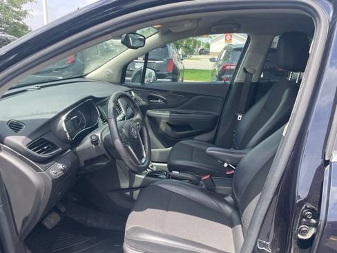 Certified 2022 Buick Encore Preferred w/ Safety Package II AWD/4WD image 7