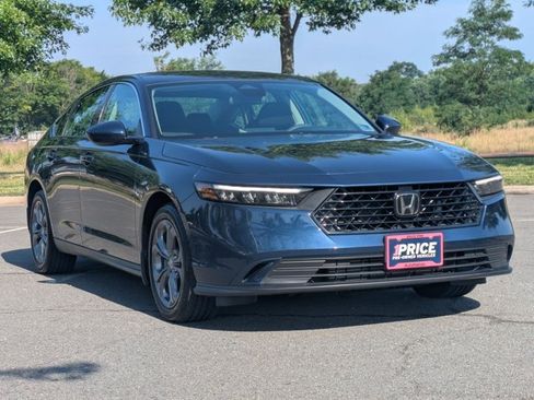 Used 2024 Honda Accord EX image 3