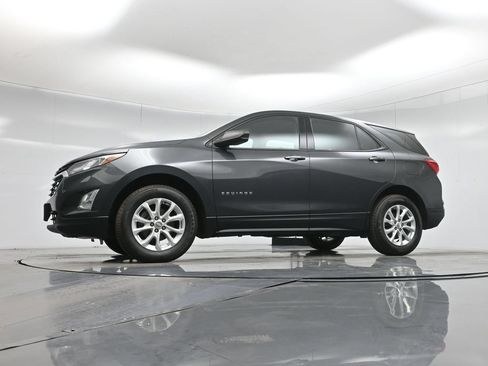 Used 2019 Chevrolet Equinox LS AWD/4WD image 8