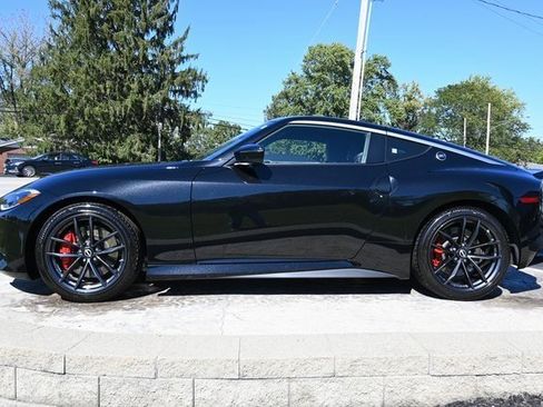 Used 2024 Nissan Z Performance w/ Floor Mat Package image 8