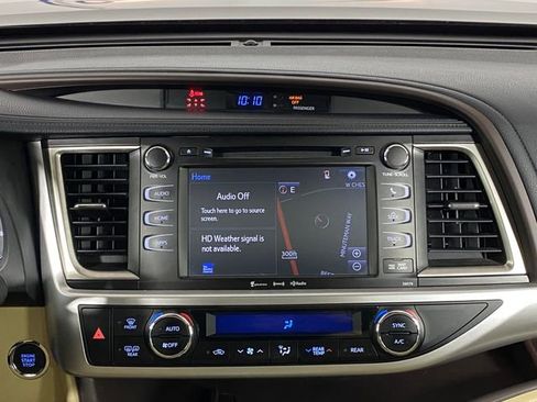 Used 2017 Toyota Highlander XLE w/ Protection Package #3 image 17