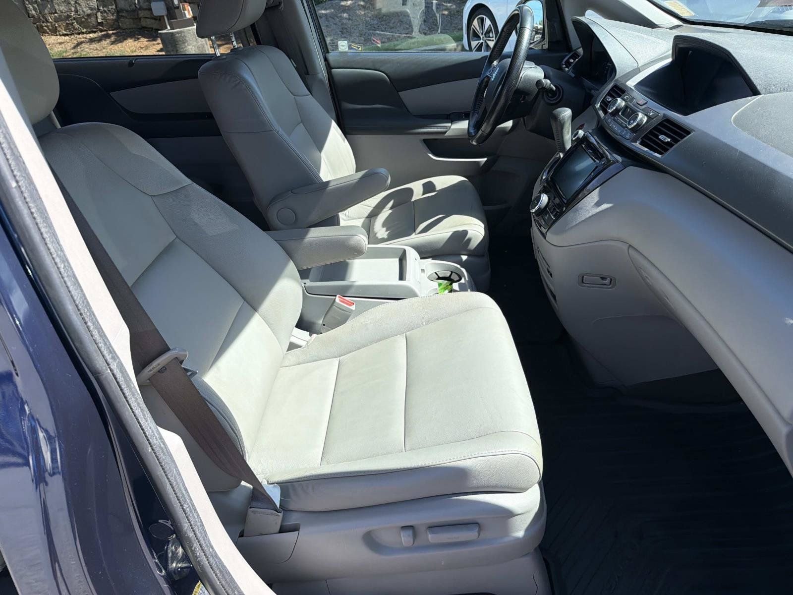 Used 2016 Honda Odyssey Touring image 14