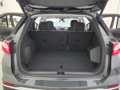 Used 2021 Chevrolet Equinox LT FWD image 19