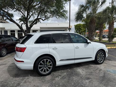 Used 2018 Audi Q7 3.0T Premium Plus w/ Premium Plus Package AWD/4WD image 8