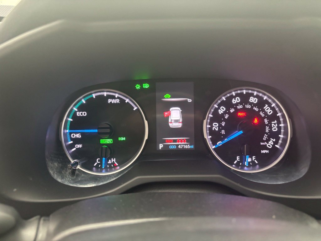 Used 2022 Toyota RAV4 SE w/ SE Grade Weather Package AWD/4WD image 21