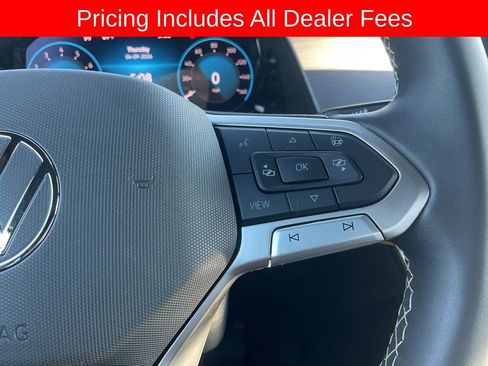 Used 2024 Volkswagen Atlas Cross Sport SE FWD image 15