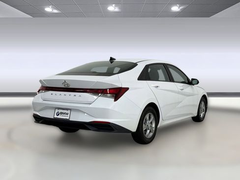 Used 2023 Hyundai Elantra SE FWD image 8