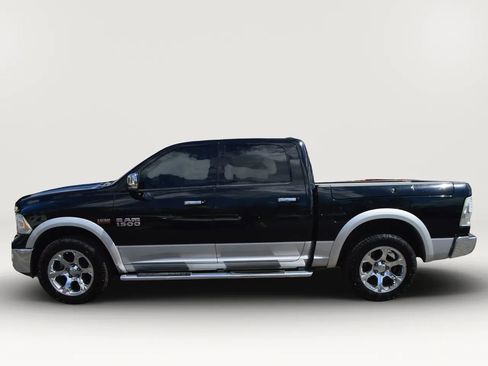 Used 2013 RAM 1500 Laramie w/ Convenience Group image 5