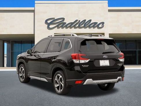 Used 2022 Subaru Forester Touring image 7