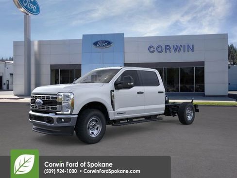 New 2026 Ford F350 XL w/ XL Chrome Package AWD/4WD image 3