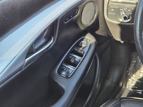 Used 2019 INFINITI QX50 Essential w/ Premium Heat Package image 32